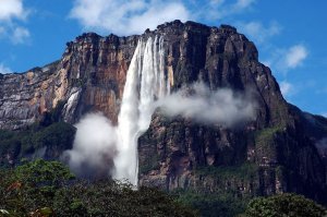 Необычные и красивые пейзажи (17 фото)