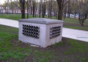 Гениально!Вытяжку теплотрасс и вентиляцию метрополитена облепить рекламой и назвать грелкой для рук.А вот и прототипы