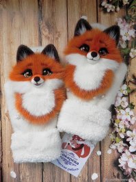 Если уж говорить о мастерицах и о варежках, то есть работы и куда более впечатляющие: