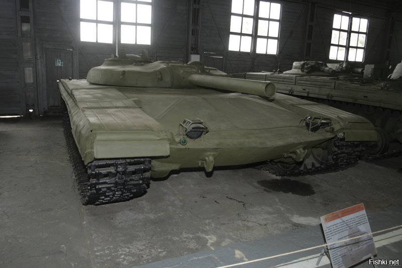 Ракетный танк 
1) ИТ-1
2) Объект 775