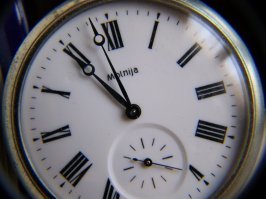 Хорошие часы :)