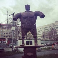 эта фотка еще раз доказывает, что у качков маленькая пиписька )))))