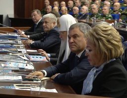 очередной попил теперь от минобороны. ну а кули, попы уже на коллегии по обороне сидят. что там говорили про успешные реформы в армии? это да! это успех!