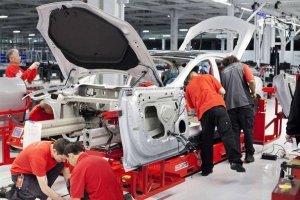 Олень, Артурчик, это тот кто поняв что обделался со смехотворными продажами электромобилей начинает визжать про Рогозина и хныкать что еще чуть-чуть, еще три годика и Тесла покажет прибыль, наконец заткнув за пояс ничего не смыслящих в автоиндустрии "лохов" из пропеллера, колец и звезды за пояс.

Олень, Артурчик, это тот кто не понимает фундаментальных вещей, а именно того, что пока нефть не выросла за 200 этого не произойдет от слова совсем. А когда это произойдет, когда производство электромобилей станет рентабельным, пропеллеры со звездами и кольцами легко выстрелят десятками моделей, а недоумки так и будут ждать, когда же выстрелит Маск со своим конвейером "на ручной сборке".

Олень, Артурчик, это тот кто не знает зависимость емкости аккумуляторов от температуры и потому не понимает, что начиная с определенных параллелей электромобили в принципе не жизнеспособны.