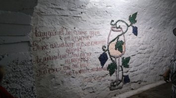 Новый свет не лучшее ? честно говоря поражен . но мне пофиг на оценки "экспертов" купленных ,все равно буду пить это шампанское на мой вкус оно лучше чем остальные