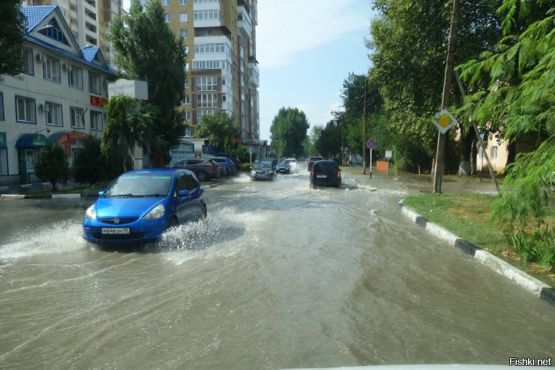 да уж... в Краснодаре с ливнёвками не очень...  сам видел