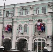пфффф.... в Орле их вообще повесили