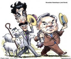 Современный Казахстан четко следует заветам Ленина и его когорты пламенных большевиков, все больше отдаляясь от своей русской истории. На государственном уровне принимаются законы, стирающие Россию из памяти народа, который обязан русским своей государственностью

Сегодня уже мало кто вспомнит, что переименованная коммунистами прежняя столица Казахской ССР Алма-Ата (Отец Яблок), когда-то называлась Верный, и была основана русскими казаками. Равно и то, что сами яблоки в этом степном краю начали культивировать именно русские поселенцы, кочевники же   предки нынешней «титульной нации» Казахстана, в тех краях не жили, появляясь лишь для того, чтобы что-нибудь выменять или выторговать.

 

Такие исторические русские названия, как Семиричье, Рудный Алтай, Южная Сибирьисчезли уже после дерусификации края, проводимой коммунистами. Сформировавшаяся на этой волне казахстанская партийная элита, ставшая впоследствии этнической элитой независимого Казахстана, данный процесс продолжила: например, были переименованы города, носившие исторические русские названия (потому как основаны были русскими):Гурьев – в Атырау, Семипалатинск – в Семей, Акмолинск   в Астану, плюс еще 60% местных топонимов.

Но на этом «голубые» (по цвету государственного флага) дерусификаторы останавливаться не собираются, желая превзойти даже своих «красных» предшественников.

Так, в среде казахских националистов ходит миф, что и русские Омск и Оренбург стоят на «исторических казахских землях» и, соответственно, носят названия Омбы и Орынбур. И над этим можно было бы вальяжно посмеяться, благо в желании откусить кусочек от нынешней России казахские националисты ничуть не оригинальнее эстонских или украинских, но карту с «возвращенными городами» ровно год назад выпустило государственное казахстанское информагентство «Казинформ».

 

Потом, правда, оперативно ее убрало, после соответствующей реакции в интернете   но в Сети, как известно, ничего не пропадает. Да и имя главреда агентства Аскара Умарова, которому, видимо, даже родная фамилия кажется недостаточно казахской, поэтому он нередко называет себя «Аскар Кумыран», бывшего работника назарбаевской администрации, равно как и некоторые его высказывания в том же интернете, тоже ни для кого не являются тайной. Например, такое: «Пожалуйста, не забывайте, что вы тут   навязанная диаспора».

 

Про то, что «навязанная» диаспора подарила кочевому народу   прямым потомкам своих угнетателей из Золотой Орды   письменность, города, промышленность, да и, в целом, спасла от истребления джунгарами, в нынешнем Казахстане вспоминать уже не принято. И официальные речи первых лиц этой страны, ставшей страной благодаря распаду СССР и исторической мягкотелости Москвы, исполнены в совсем другом ключе:

 

"Во времена царской России все богатства из земли вывозились, а нам просто оставляли перекопанную землю и заставляли глотать пыль. У нас даже дорог внутри страны не было. А сейчас видели, какую железную дорогу запустили? А раньше такого не было, потому что мы были колонией"

 

А это сказал уже сам Нурсултан Абишевич Назарбаев. Член КПСС с 1962 года, ЦК КПСС   с 1986 года. Который (вот любят же в Москве именами русских святых, объединявших Русское государство и сохранявших его духовный код, распоряжаться как попало), на секундочку, кавалер российского ордена Александра Невского…

Неудивительно, что при таких мыслях орденоносец Назарбаев первым из лидеров постсоветских азиатских республик едет на поклон в Вашингтон, предлагает Трампу реанимировать формат «5+1», то бишь постсоветские республики плюс США и, соответственно, минус Россия; открывает каспийские порты для транзита грузов НАТО и дает отмашку о переводе «титульного» казахского языка на латиницу к 2025 году.

Представители его страны не поддерживают российские резолюции по Сирии в Совбезе ООН (куда Казахстан попал временным членом опять же по настоянию России), подписывает пятилетний план по сотрудничеству с Пентагоном, согласно которому американцы будут готовить у себя казахстанских военных, а также примут участие в создании казахстанского военного флота.