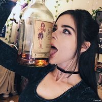 - Ы-ы-ы! "Лифьни бутыуку на мовосе! - гауалили они - Будед пуикоуно!"
- Уёфки, БДЯДЬ!!!"