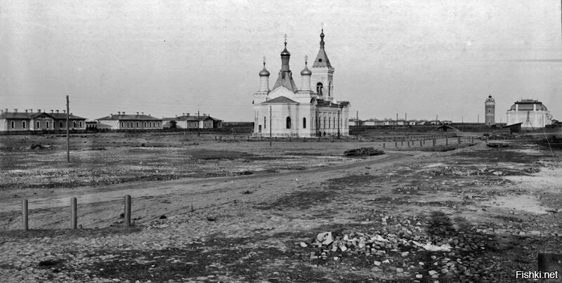 вопрос где люди ? трава, деревья?