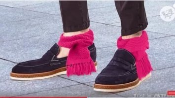 о, я думал мода на дровосека уже прошла а нет...
сейчас вроде в тренде вот это...демонстрация скоего бледного мяса.. и чтоб продлить эту дичь эдакий слава зайцев подмутил шарфы для ног)))
с нетерпением ждем продолжения))