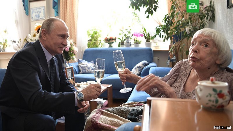 1 Если бы данная власть ( государство) хотело было бы, то Эхо  было бы закрыто.

2. Использование Эха как площадки для агитации  и пропаганды не противоречит ленинским  принципам, ибо оный призывал использовать Думу и выборы для агитации.  
3 Для вас патриота-охранителя печальные новости -  предатели и враги народа нужны этой  власти. Почему догадайтесь сами.