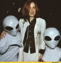 Ну со Скалли можно  было много занимательных опытов провести...