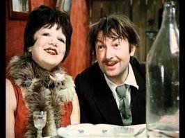 Главное, что все довольны!  как бы остались, судя по инфо в интернете.

 и Новый Год, а не свадьба :) - моменты из "Не может быть!"///
Человека ничто не может изменить после шестилетнего возраста. Во все времена и в любых ситуациях.
ЗОЖники могли пойти погулять на площадь.
С Новым 2019 годом хрюнделя! Запятая - по желанию 
:)