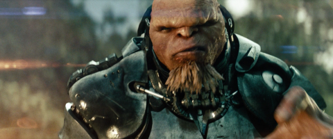 Долго думал на кого же он похож.. Точно.. не нашел фотку инженера пришельцев.. Тот более был похож.