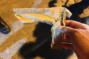 Херасе , у него волына !)))