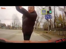 А мне видео столкновение сразу напомнило,подставщиков на дороге.Так что весело его за программировали