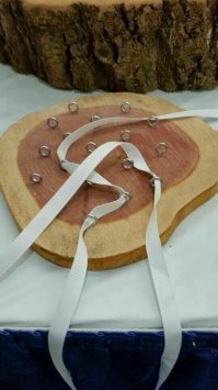 Куча классных игрушек, а в эту я бы сам поиграл.