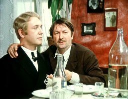 Трое мужчин-звезд, которые получили жен, беременных от других