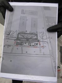 лучше бы рассказал как на месте сквера собакин и хаснулин построили "гостиницу" прям по ходу к этому роднику....народ протестовал, пикетировал, дороги перекрывал....жопу вытерли народом и всё равно построили...
" Строительство гостиницы сделает невыносимой жизнь жителей этого микрорайона.
Гостиница перекроет проезд к большому количеству жилых домов. В том числе - для скорой помощи, полиции и пожарных. Не говоря уже о пробках, которые будут собираться каждое утро и вечер.
Жители микрорайона потеряют парк "Родничок", облагороженный и обустроенный совсем недавно, к 70-летию Великой Победы. Благоустройства этого парка жители добивались несколько лет."