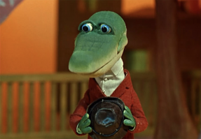 На похороны понимающего крокодила собралось более 500 человек