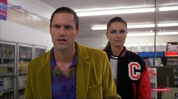 похож на этого актера