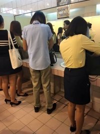 то что посеридени походу ссыт в раковину!))))))))