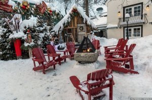 Прошу не ругать, но первой мыслью было сосиску на прутике пожарить и 50 грамм принять для сугреву.