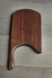 Мне больше такие доски нравятся.
Кстате, разлетаются, как горячие пирожки, когда попадается подходящий материал  - покупают и ещё добавки просят. И как подарок идёт на ура.