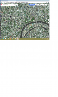 А посмотрите современные спутниковые карты. Точно с храма! В то время самое высокое здание и строения перед кремлём совпадают, и манеж как раз немного левее. А на фото возможно Елоховская.