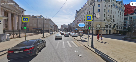 Ты не прав чувак!!!, это улица называется Пертовка и знак "остановка запрещена" - там есть. До знака стоять можно, а вот после - нет. Ламба стоит аккурат за знаком и перед фонарем. Учи матчасть