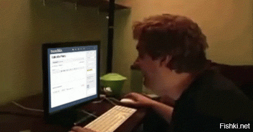 Картинку не загружайте, а просто в тексте комментария вставляйте ссылку на неё, а потом продолжайте писать то, что Вам нужно.

Если ссылка корректная, то картинка подгрузится автоматически, если нет - весь текст пропадёт. Поэтому до нажатия кнопки "Отправить", на всякий случай копируйте коментарий.