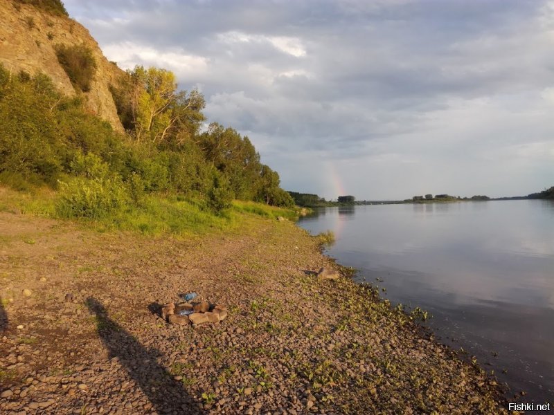 Добавлю вам еще своих фото.
Специально для любителей отдыха на природе, палаток, шатров, вечеров у костра....
Крепитесь друзья.