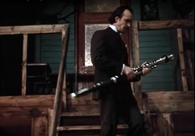 Ну, Пётр Петрович и с кларнетом неплохо зажигал :)