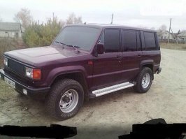 Мне больше Isuzu Trooper напомнил: