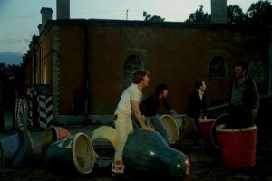 Раньше тоже умели шутить: 30 забавных фотографий из прошлого