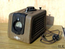 большинство фоток из темы в тему.
но забыты старые добрые трансформаторы-стабилизаторы , которые ОБЯЗАТЕЛЬНО стояли рядом с каждым телевизором.