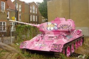Среди переданных Лаосом Т-34 заметили редкий танк с "безбалочным носом"