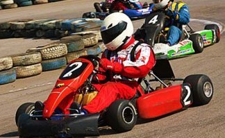 Училась ездить на карте. :) 
Там именно так.