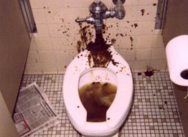 Но я смелый,когда пьяный.Я его решил прихлопнуть.