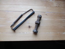 Справедливости ради, современные школьники показывают нехилые результаты на мировых олимпиадах. В советское время школотеи вялый посасывали в этом плане. Тогда читать\писать только к 3му классу учили нас, сейчас еще до 1го класса это осваивают. Да и пострадать х.уйней мы тоже умели вместо уроков.