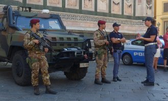 И всюду войска,как будто там война.