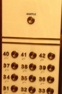 Демотиваторы о лифтах