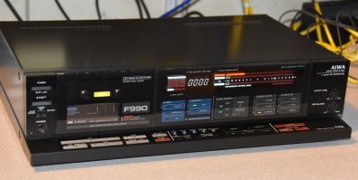 Моя любимая дека Айва. Любимая с точки зрения дизайна, как по звуку - не знаю. У меня вообще их продуктов не было.