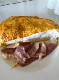 тихо сп....л и ушел, называется нашел..)), уже было на фишках.
Но я люблю с беконом.