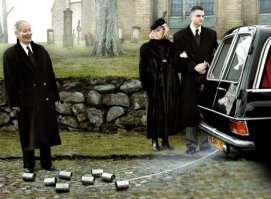 какие-то веселенькие похороны..