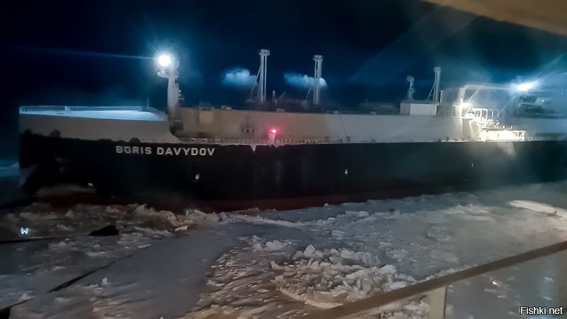 В Арктику пришли два новых танкера и поставили рекорд.
15 января 2019 года караван из двух танкеров:

Газовоз типа Ямалмакс "BORIS DAVYDOV"
и танкер "BORIS SOKOLOV"
следуя по Северному морскому пути из Тихого океана в Обскую губу, прошли самую северную точку материка Евразия - мыс Челюскин.