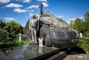 Да что вы понимате в памятниках, фраеры?