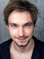 Самый не любимый актер моей жены (по ее словам - совершенно беспородная рожа).