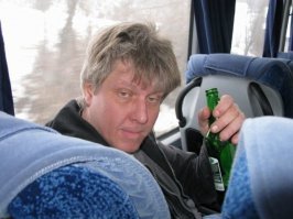 Мужчина, за проезд!
За него, родимого!